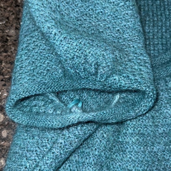 Classiques Entier Super Soft Teal Short Sleeve Sweater - Picture 6 of 9